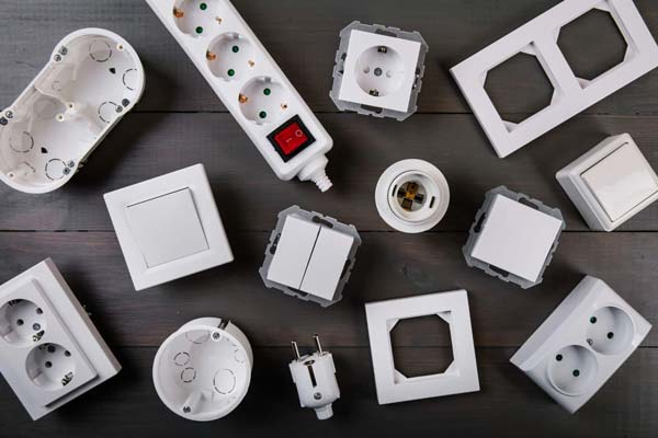 Utičnice, Prekidači, produznih kablovi, grla.